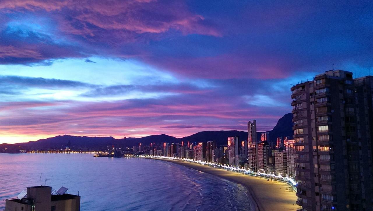 Apartamentos Halcon Benidorm Eksteriør billede