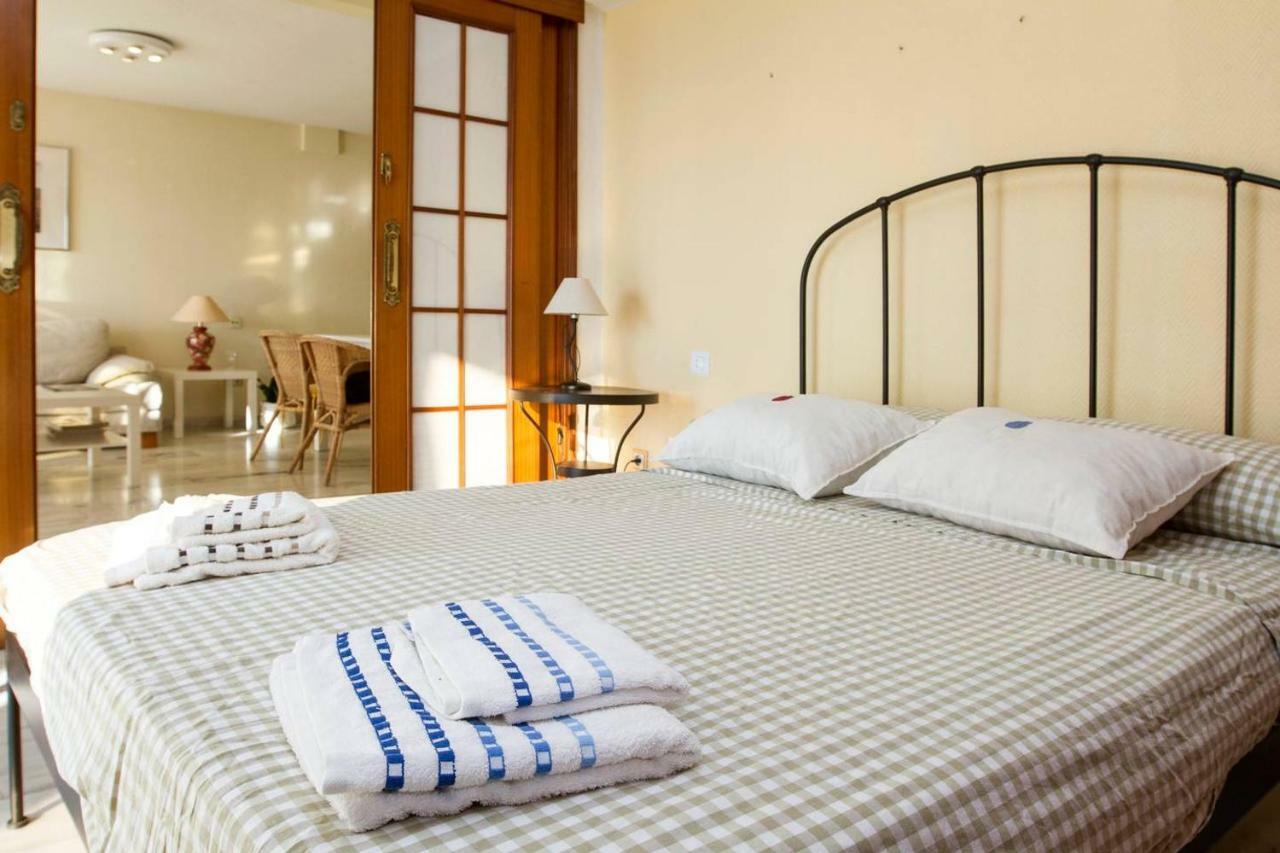 Apartamentos Halcon Benidorm Eksteriør billede