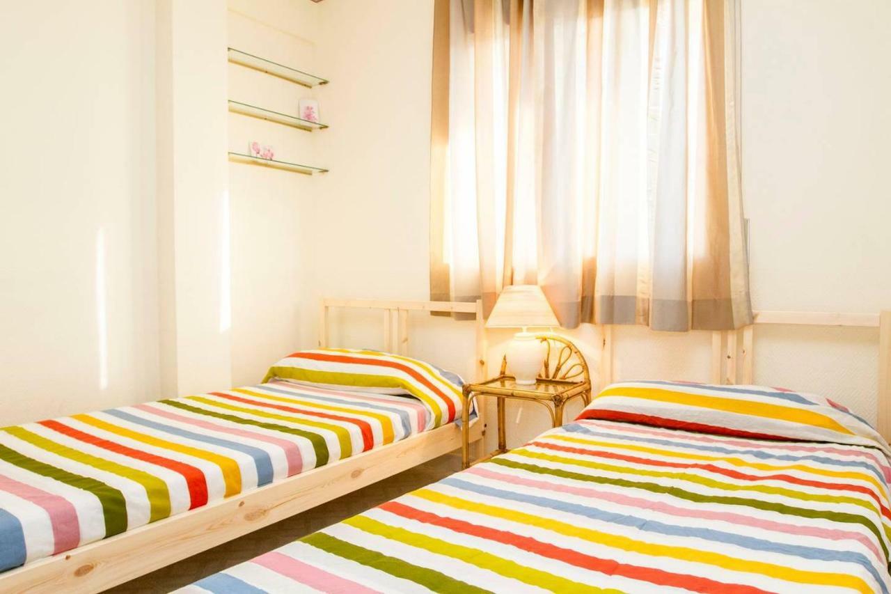Apartamentos Halcon Benidorm Eksteriør billede
